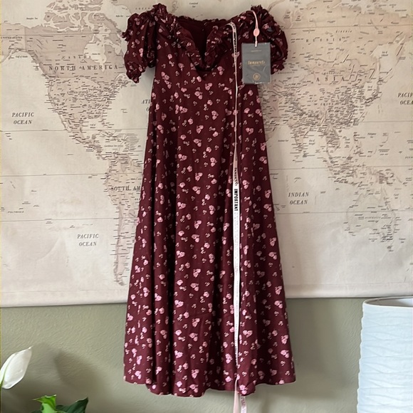 House of CB ‘Lauren’ Wine Floral Strapless Midi Dress NWT - Picture 6 of 9